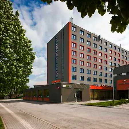 Vista Hotel 4*