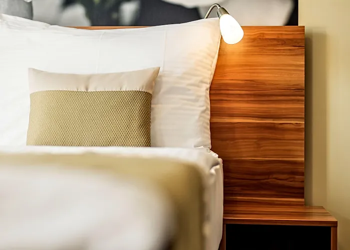 Vista Hotel 4*