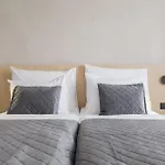 Vista Hotel
