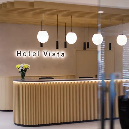 Vista Hotel 4*